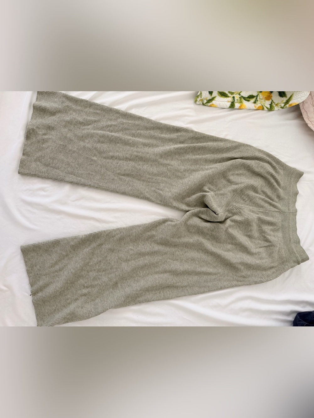 UNIQLO Lounge Knit Ribbed Pants - Picture 8 of 8